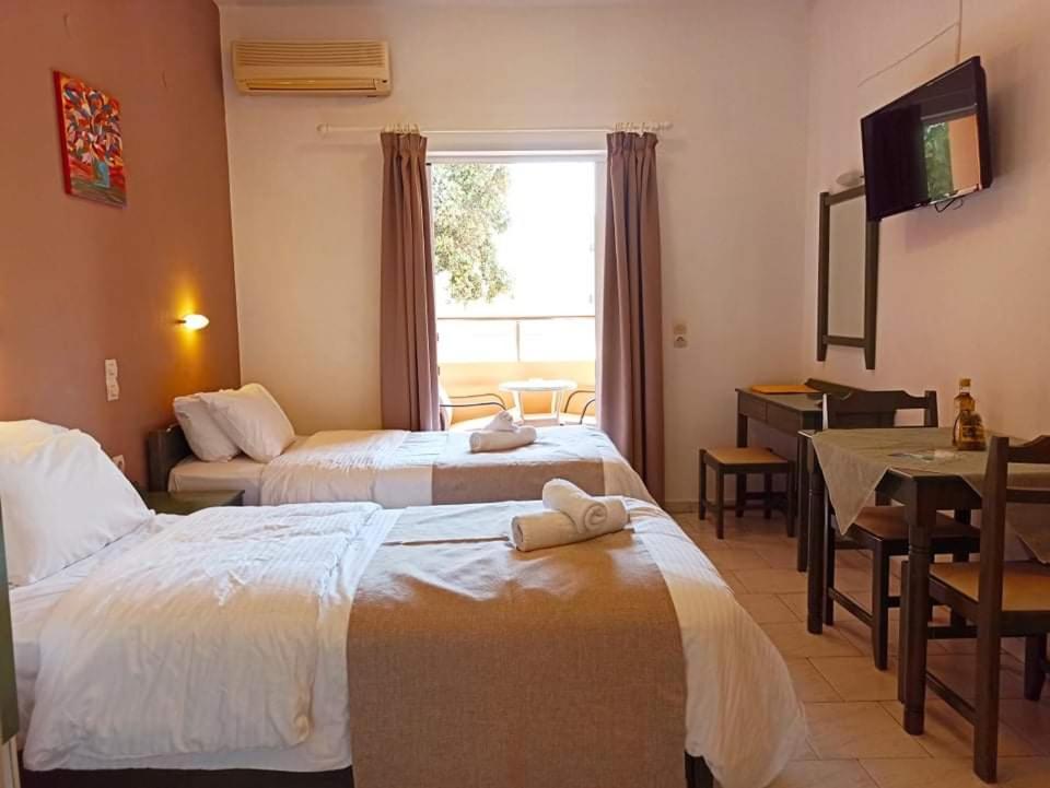 Hotel Mary Platanias  Bagian luar foto